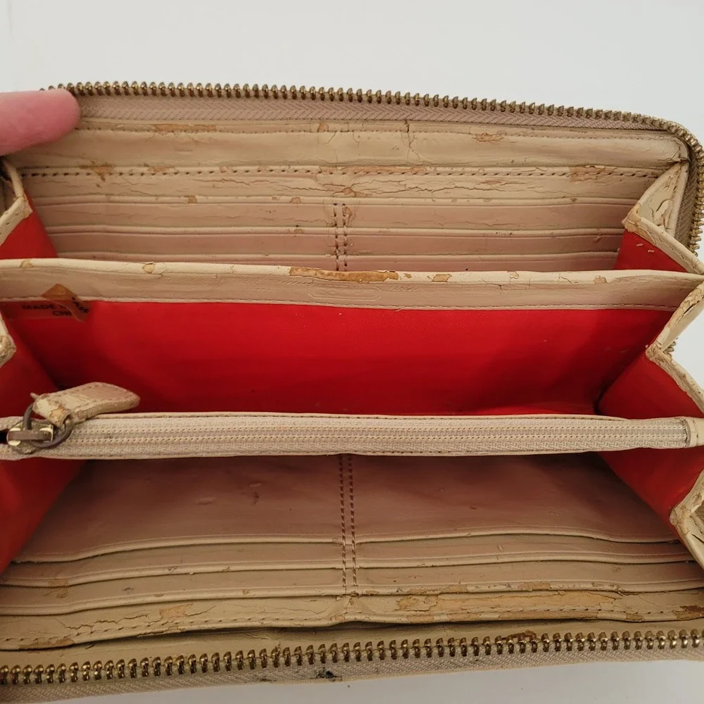 Coach Signature C Floral Scribble Zip Around Wallet Beige Tan Red Interior